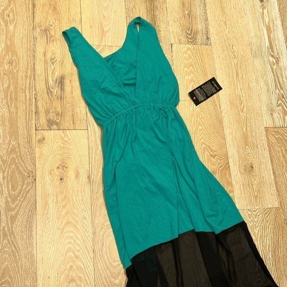 NWT Bebe Dress - Picture 4 of 7